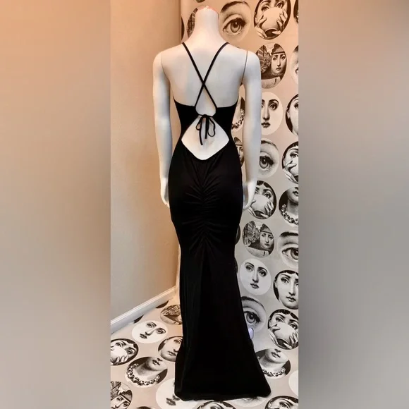 Elegant & Soft Long Maxi Dress w/ Adjustable Straps & Derrière Ruching, Sz S - Picture 3 of 14